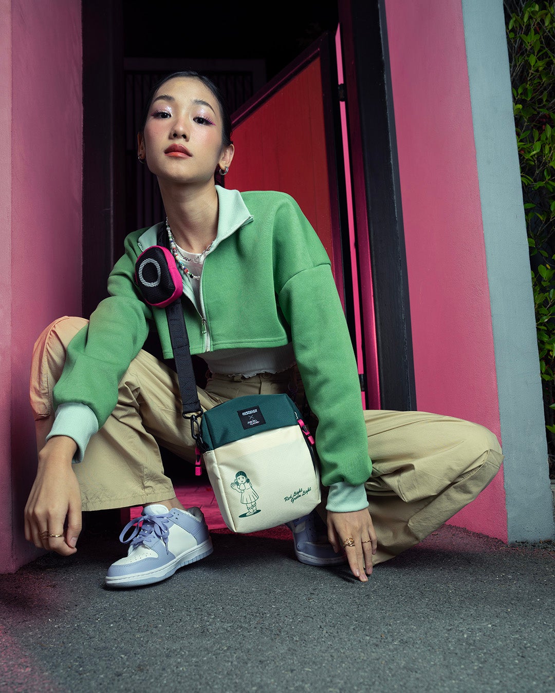 SQUID GAME CROSSBODY BAG  lifestyle | American Tourister